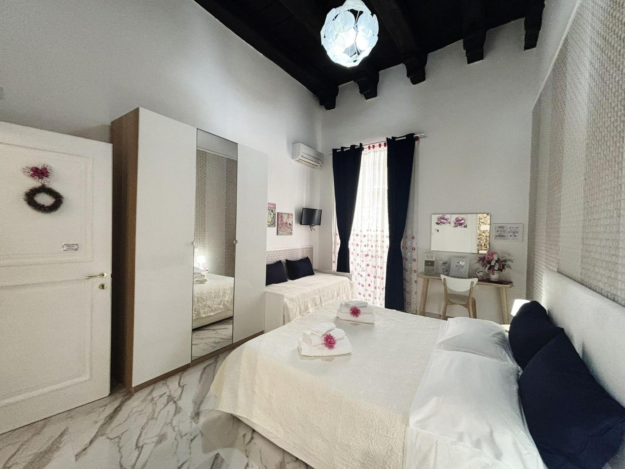 B&B Dei Mercanti Σαλέρνο Εξωτερικό φωτογραφία